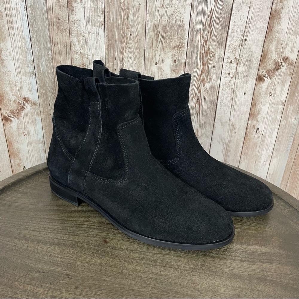 Gianni Bini Take-Five Black Suede Ankle Boot Size 9 Women